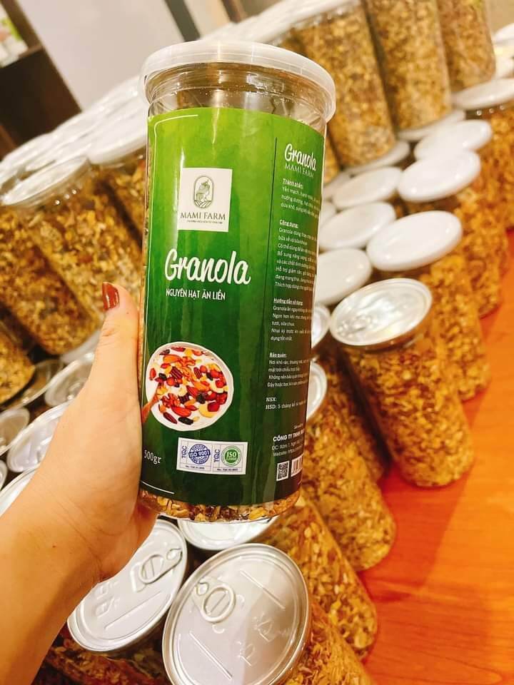 Granola ngũ cốc ăn kiêng nhiều hạt
