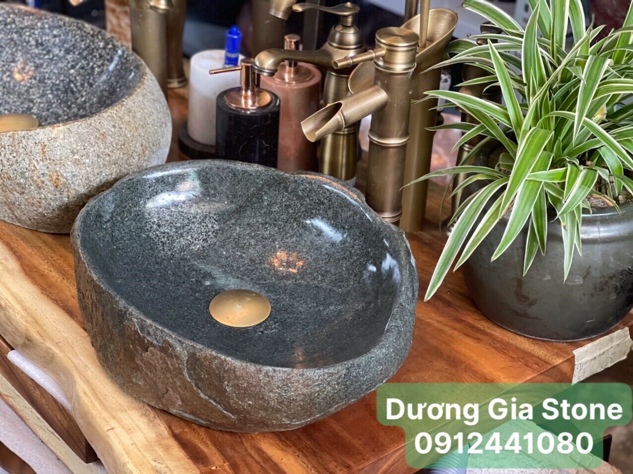 Lavabo đá cuội tự nhiên 100 %