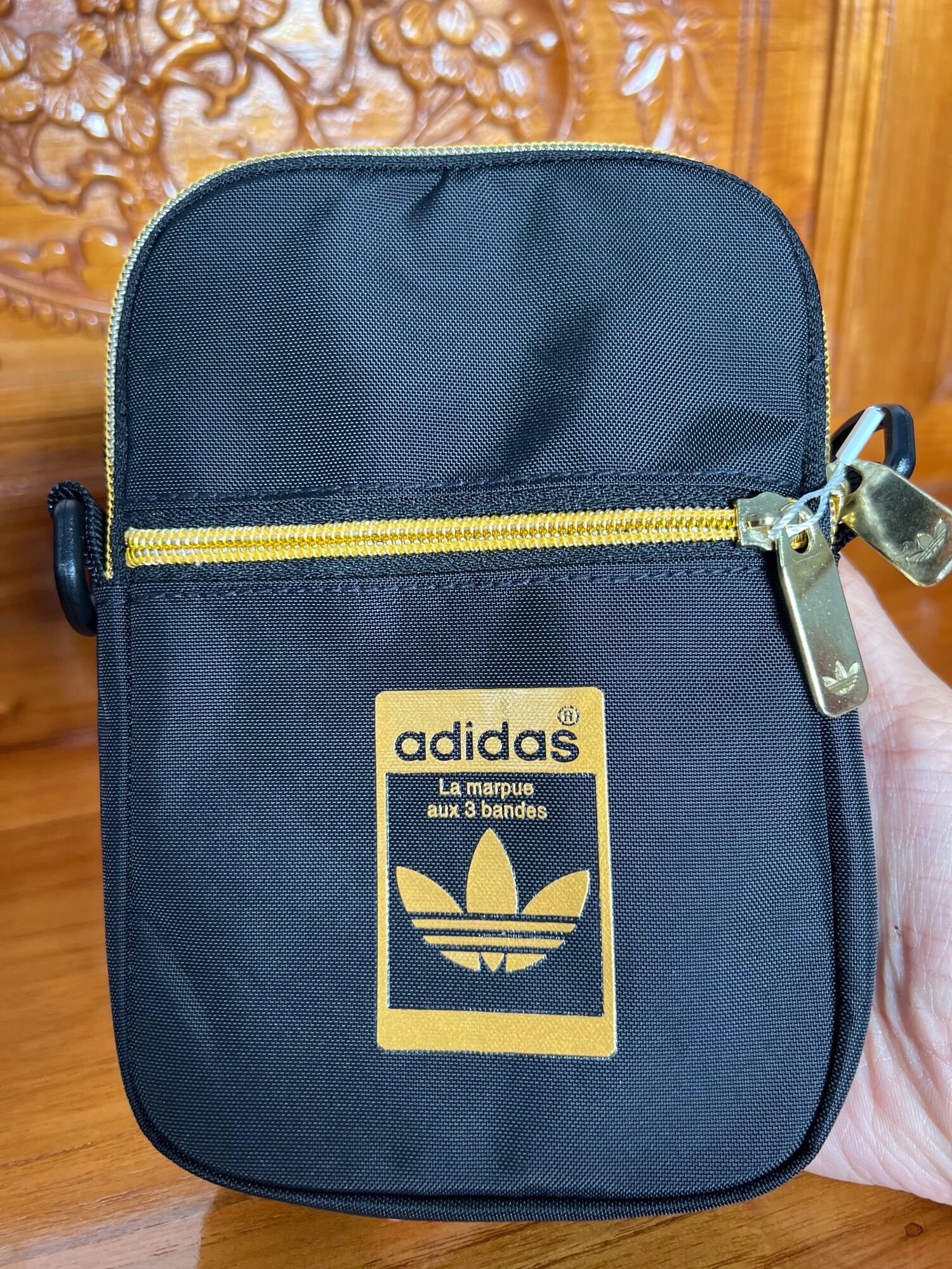 (Ảnh Thật) Túi đeo chéo Adidas