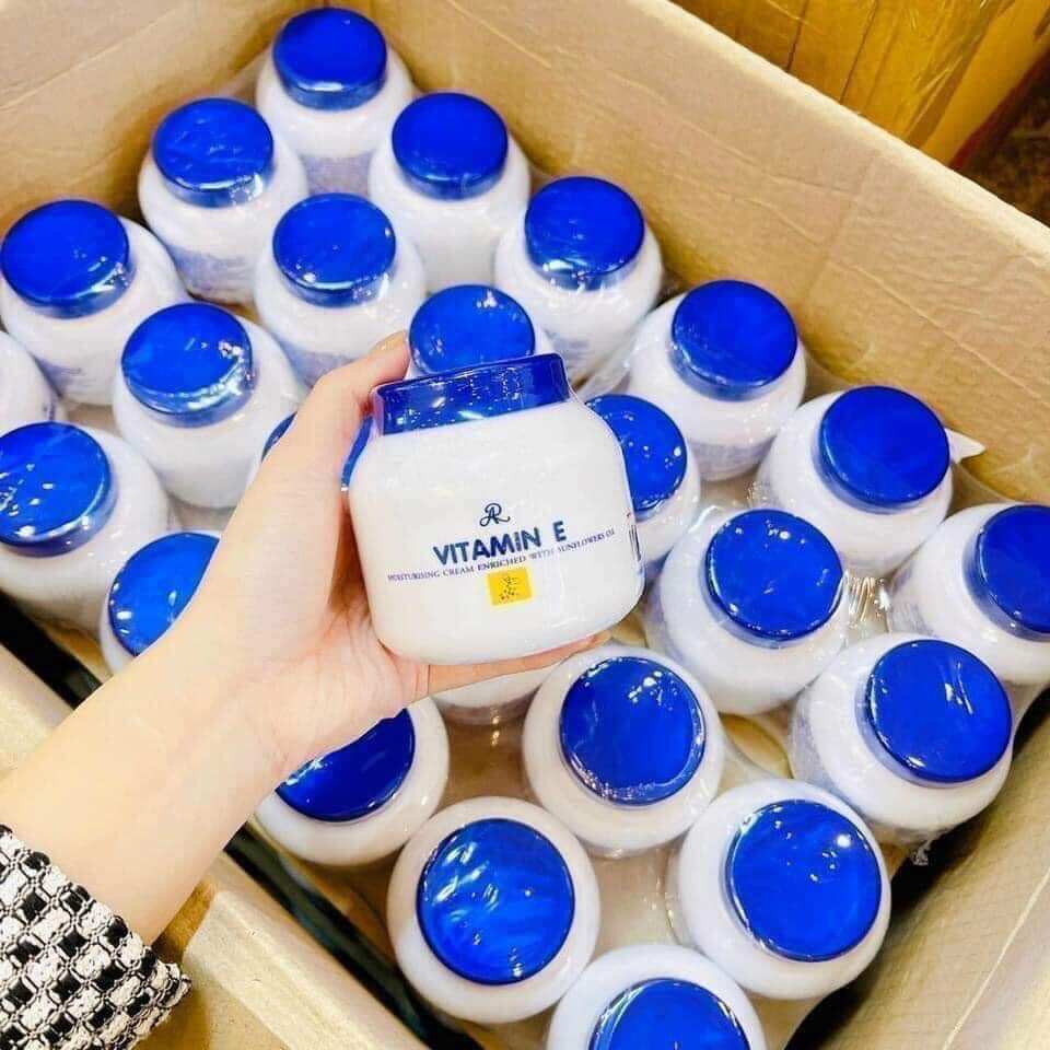 Kem Dưỡng Ẩm Aron Vitamin E Nắp Xanh Thái Lan