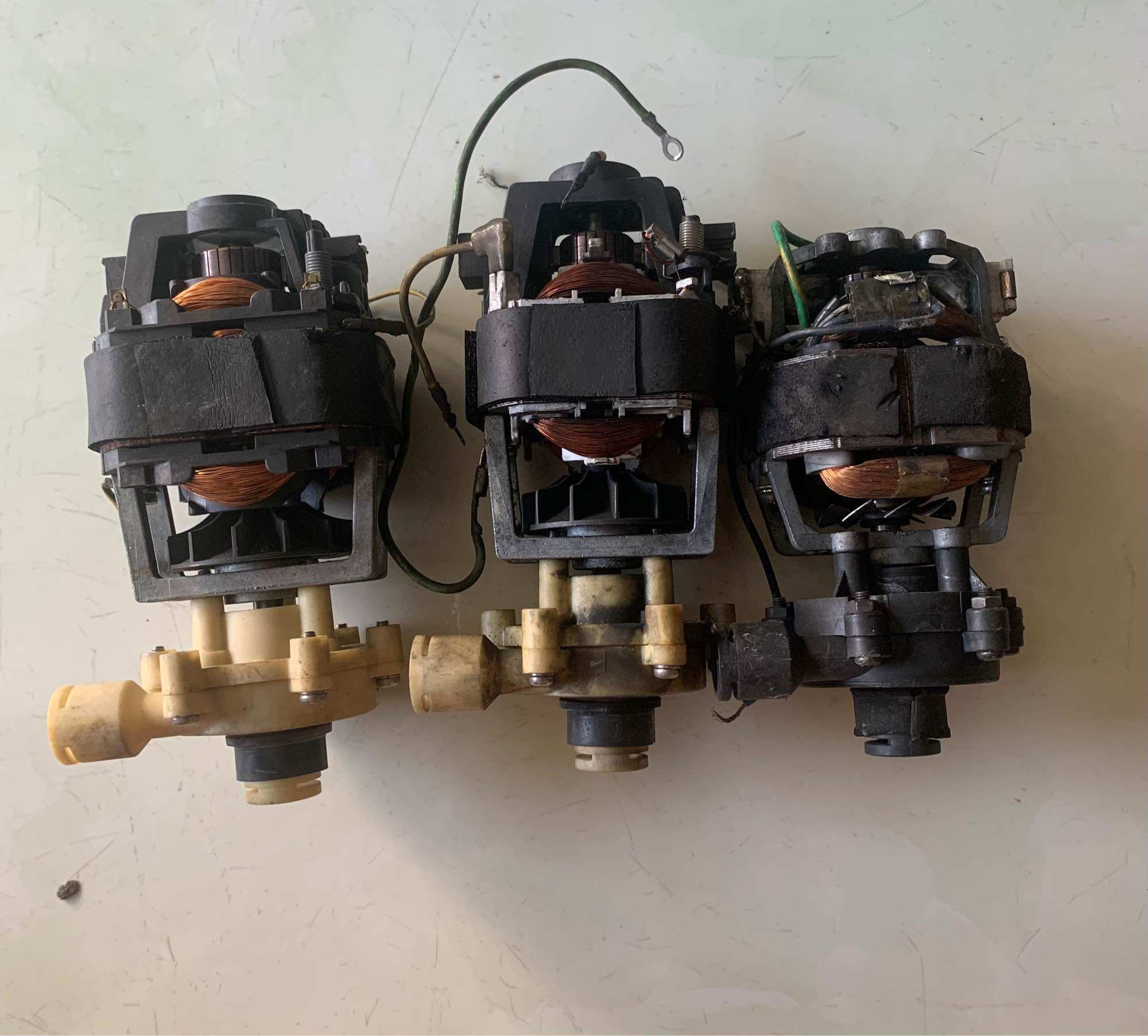 Bơm máy tắm nước nóng điện 220V tháo máy