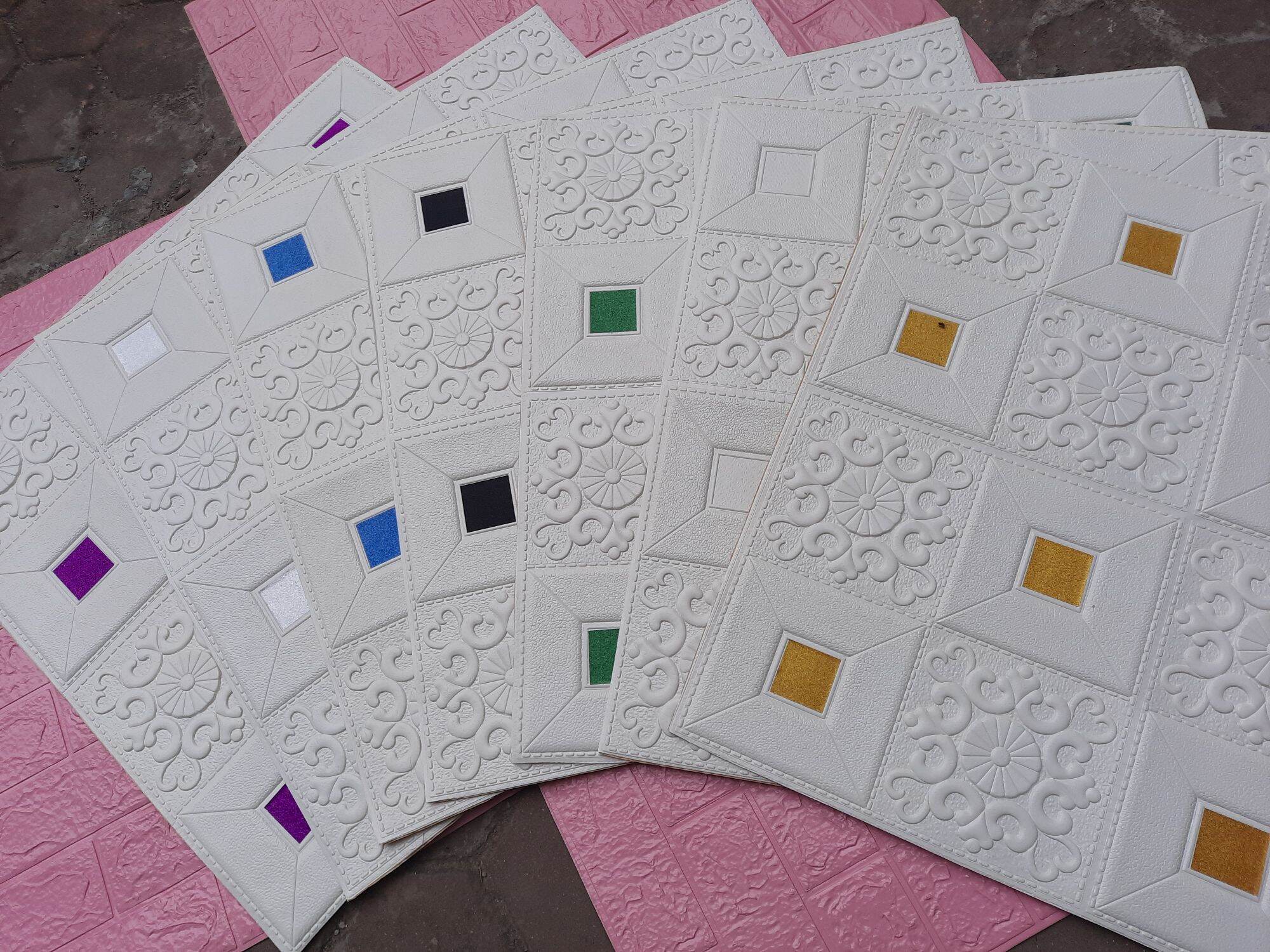 Xốp Dán Tường Hoa văn khổ lớn 70x70cm có keo sẵn