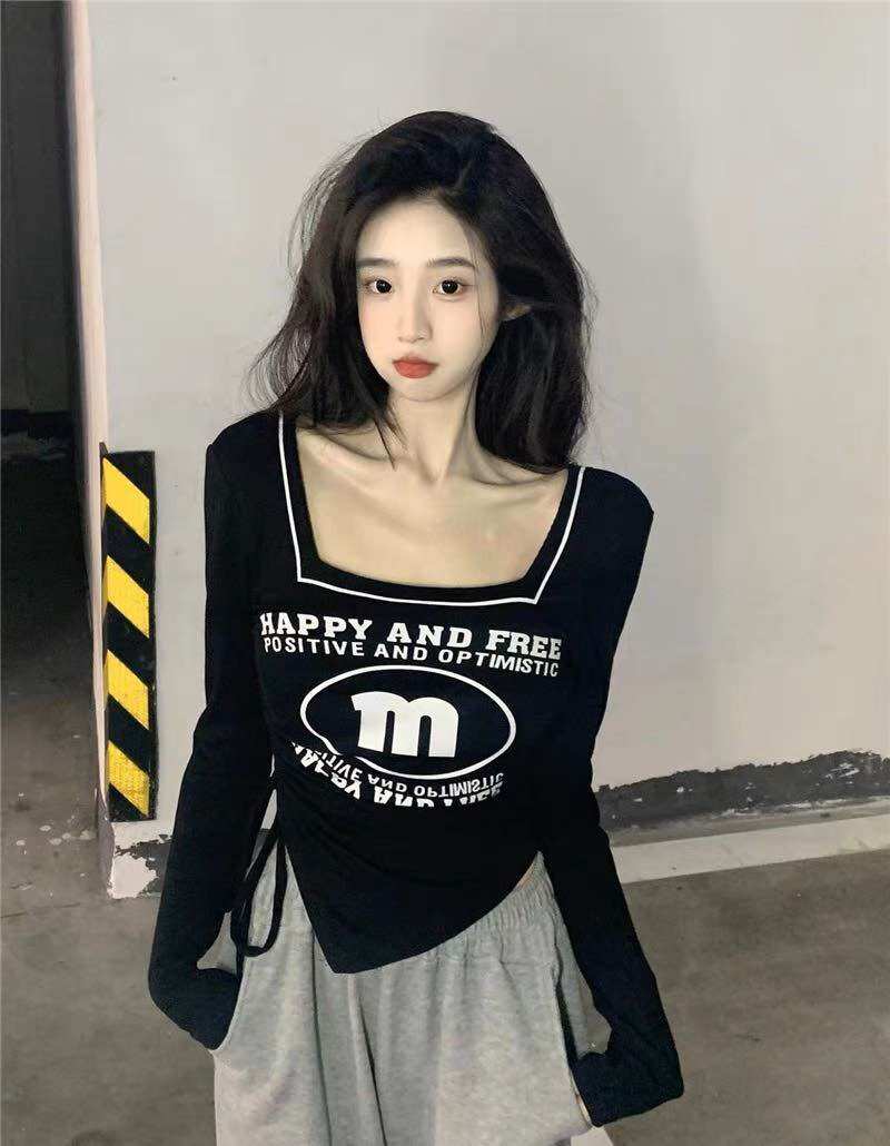 Áo tay dài chữ M rút dây 1 bên cổ vuông