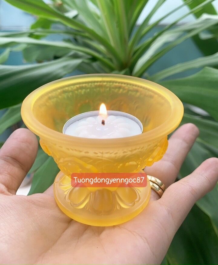 Đế đốt nến vàng ( cao 6 cm )