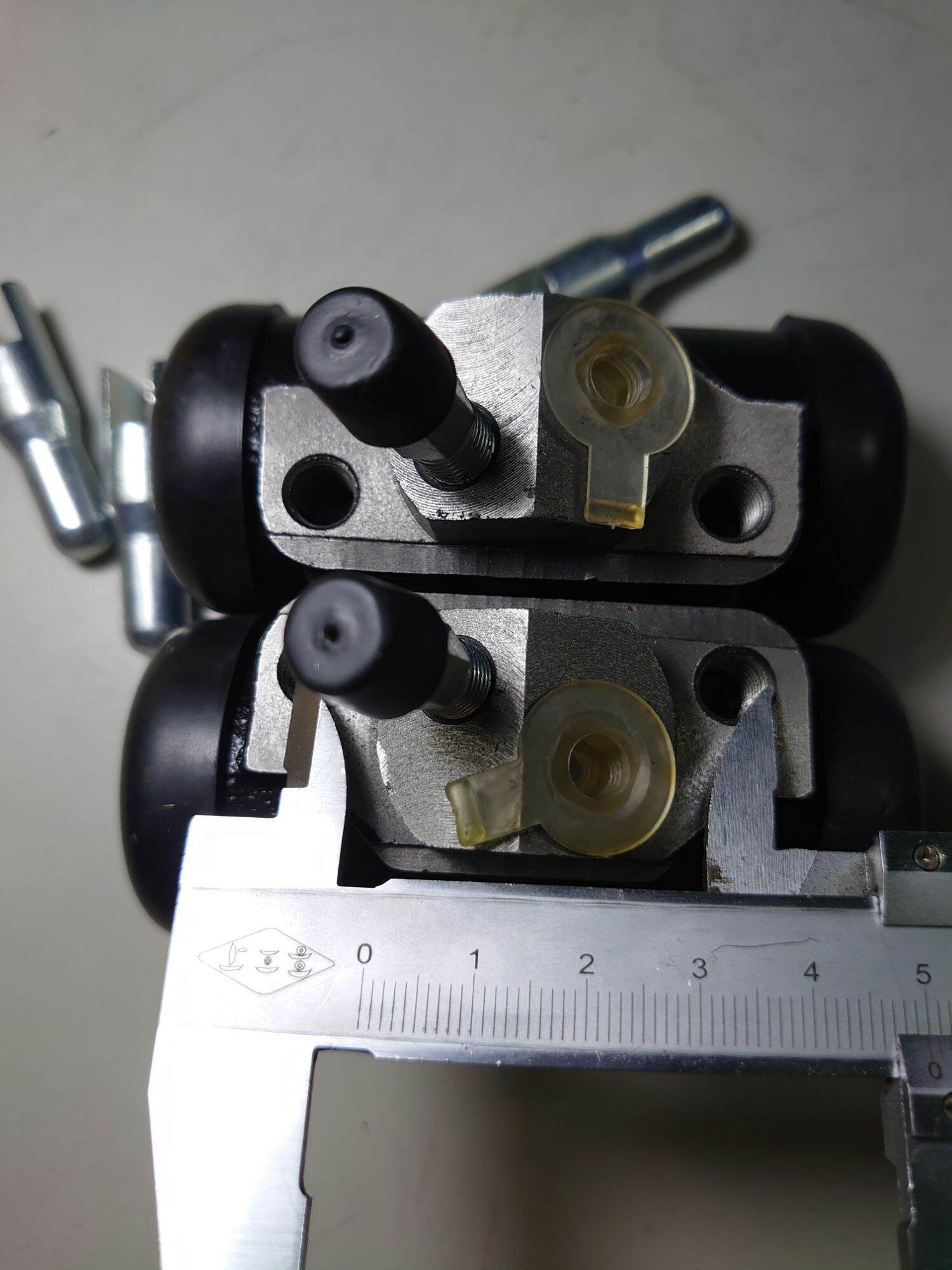 Heo phanh xe nâng tcm -z5 fd 20-30