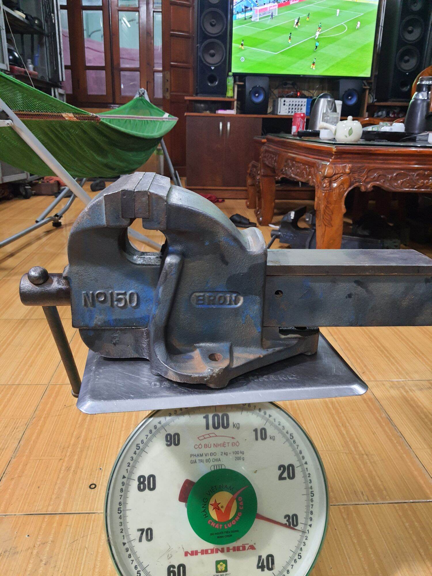 Eto. hiệu eron của nhật ngàm 150x200mm nặng 31kg