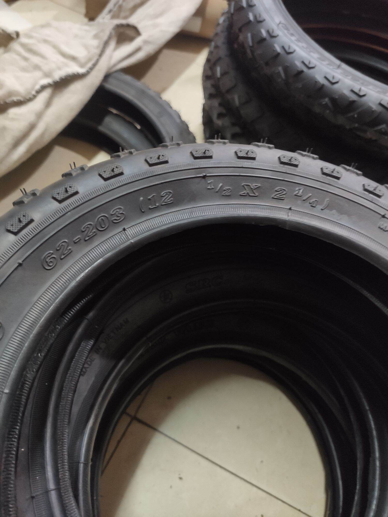 Lốp và săm xe đạp cỡ 12 x 1/2x2.1/4 ( 62-203)