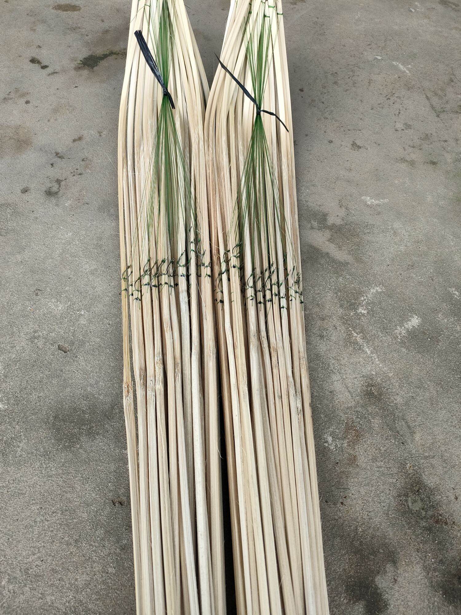 COMPO 50 CẦN CÂU CẮM CÁ THANH TRE CÓ TÓM LƯỠI SẲNG