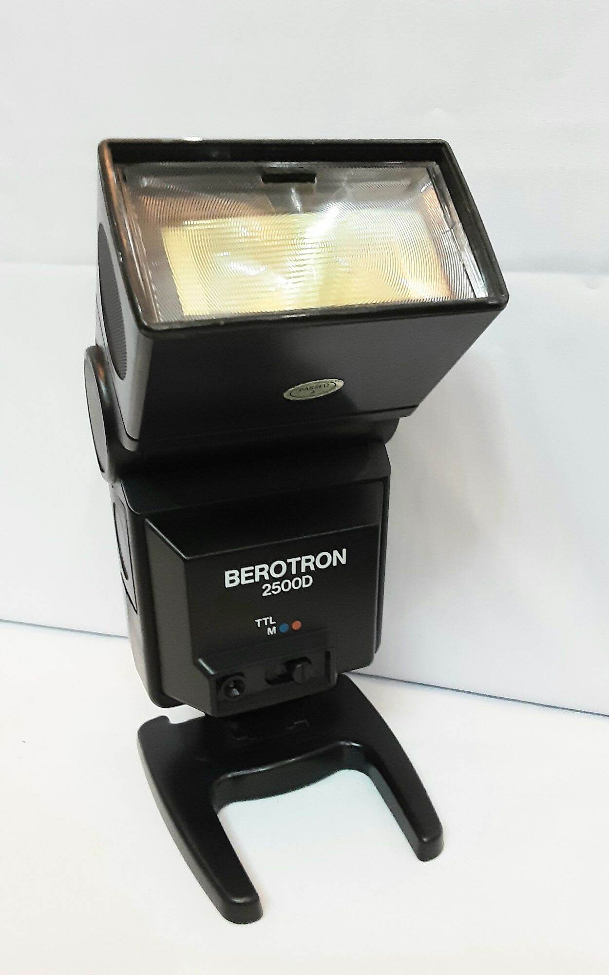 đèn flash for olympus/praktica hiệu BEROTRON 2500D