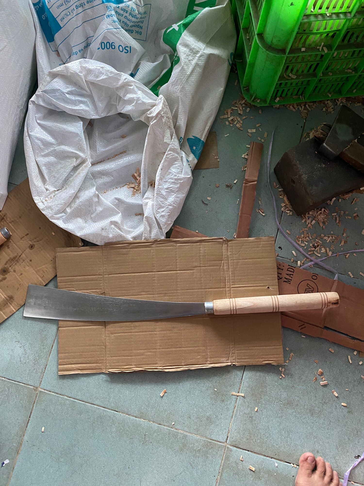 Dao phát cỏ bờ chặt cây mé nhánh cây đao được làm bằng thép tốt nên không rỉ sét dao dài 75cm