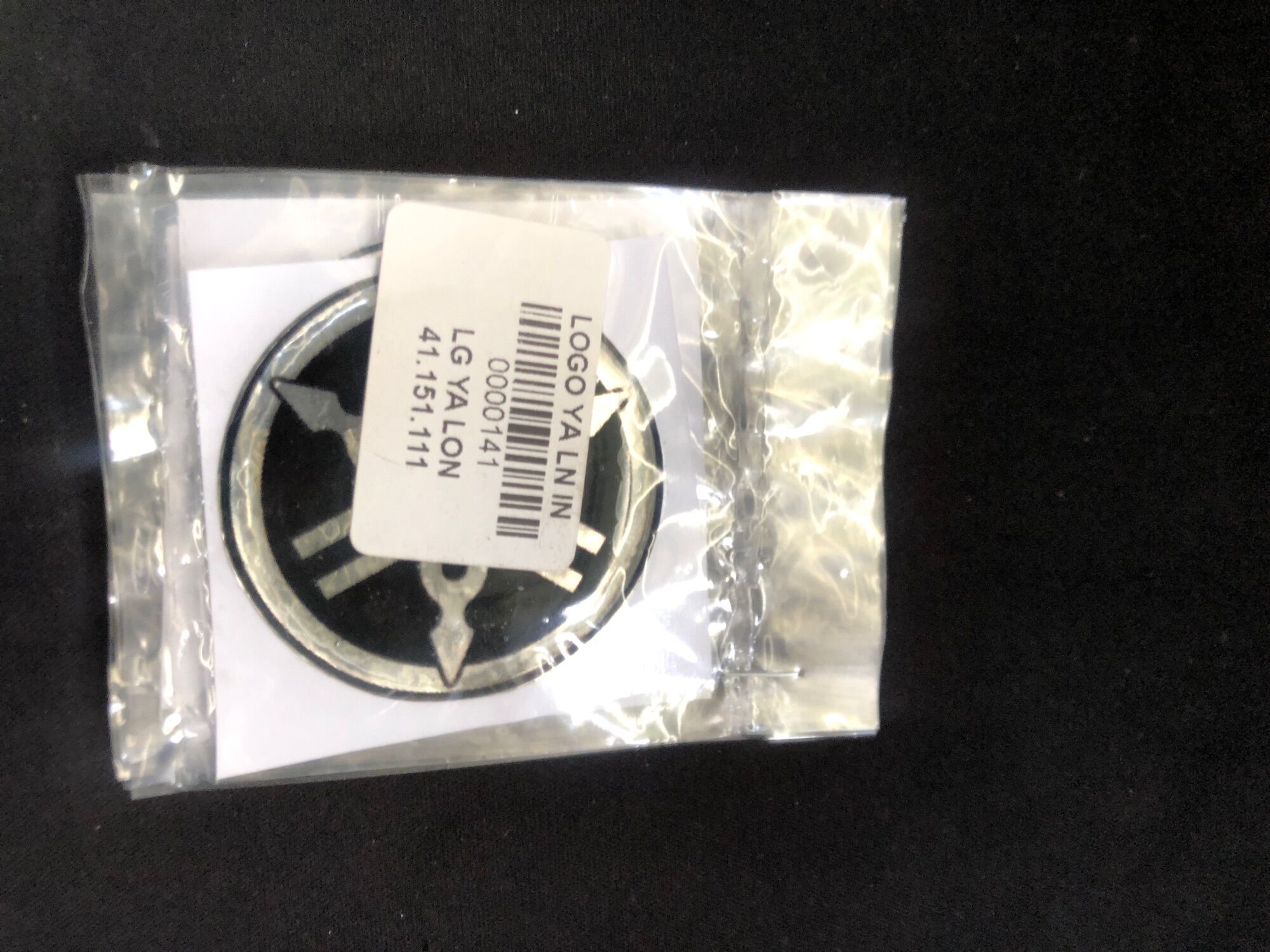 LOGO YAMAHA LỚN NỔI TRANG TRÍ XE