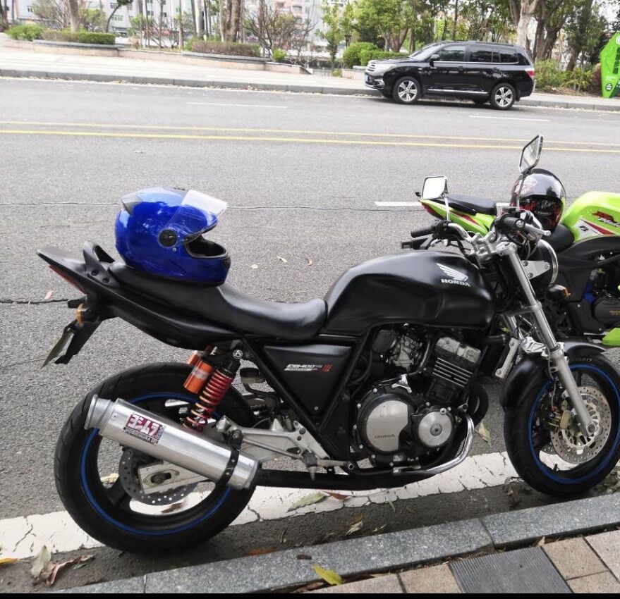Pô YOSHIMURA Sợi Carbon Cho Xe phân khối lớn