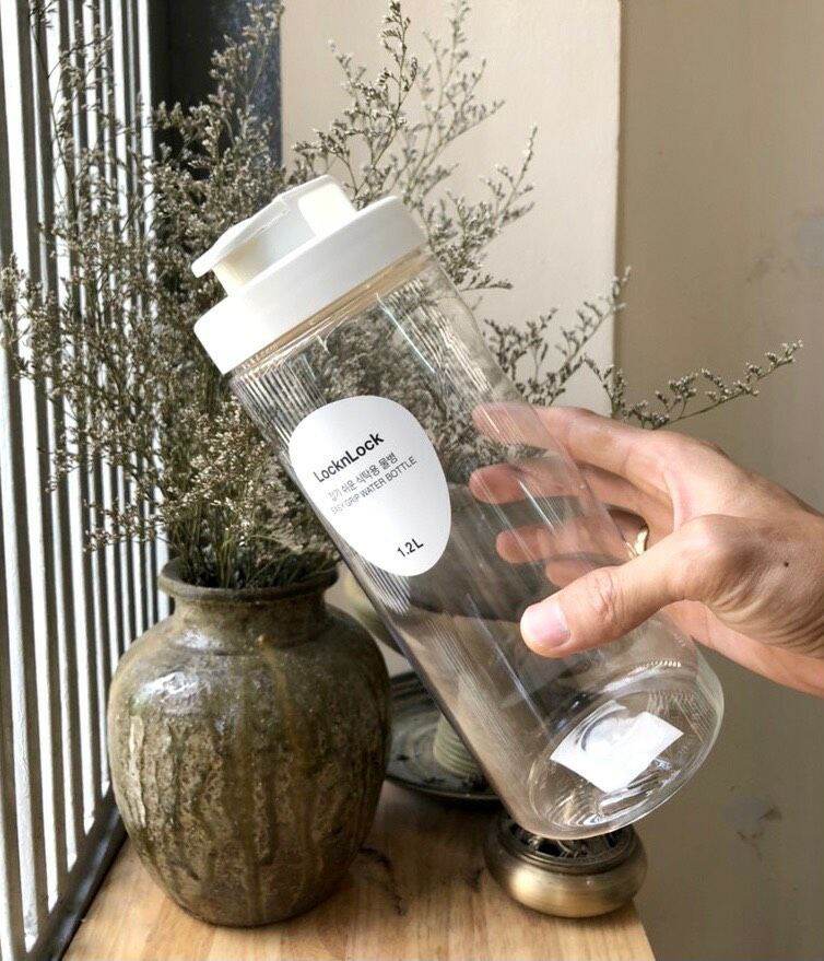 Bình Đựng Nước Bằng Nhựa Lock&Lock 1,5 lít HAP814