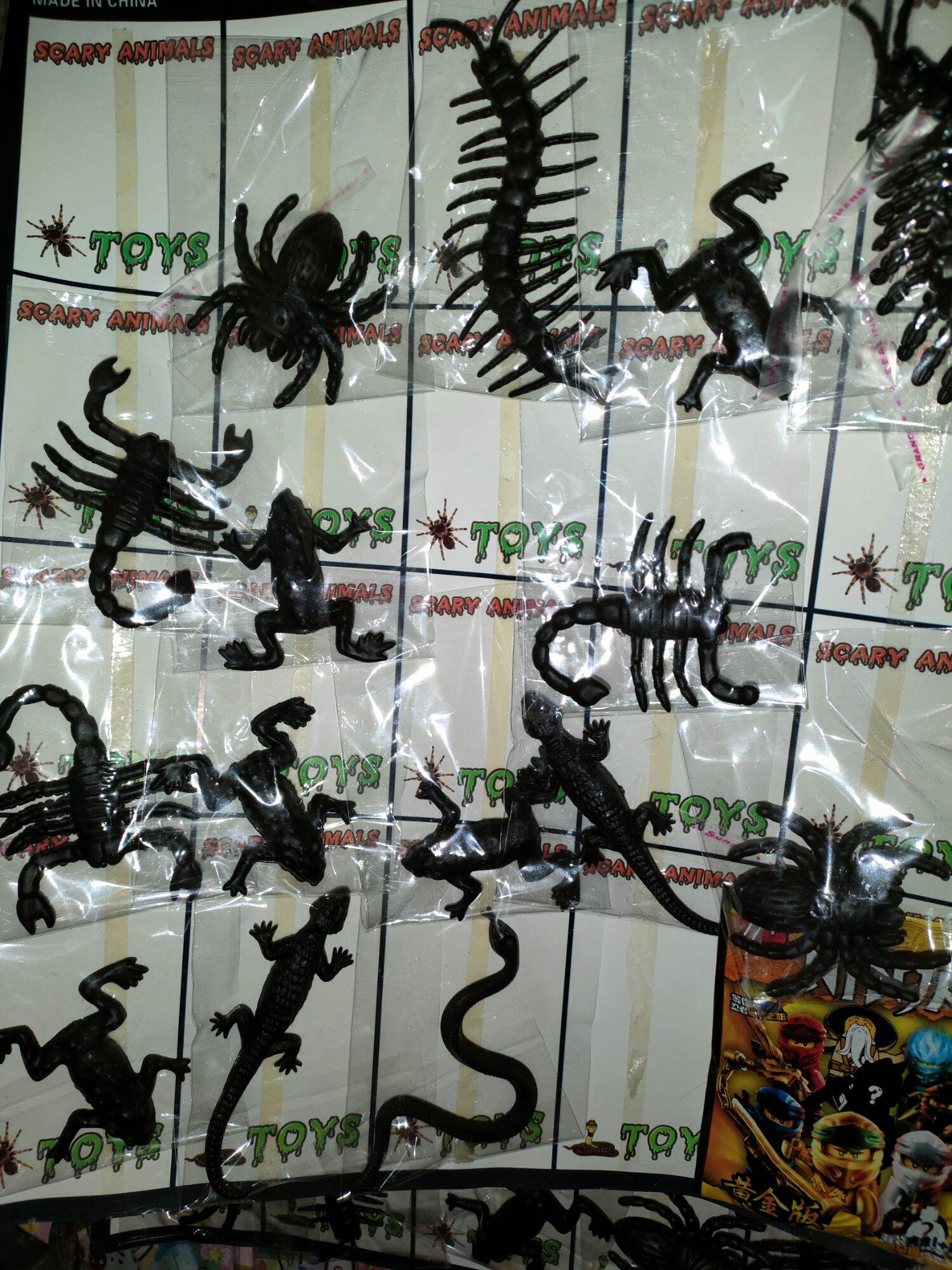 ( Đồ chơi troll) combo 6 con ngẫu nhiên ( bọ , thằn lằn ,nhện , bọ cạp...)Halloween bọ