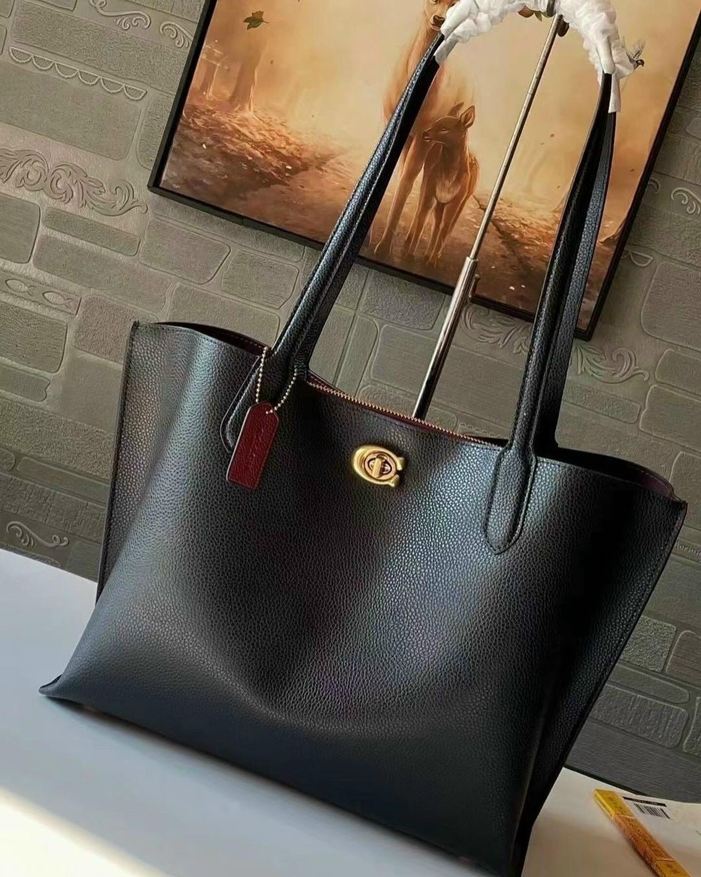Túi Tote Coach Willow xuất xịn
