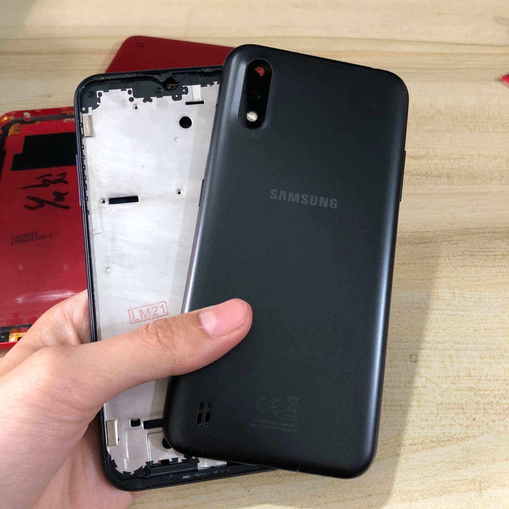 Bộ Vỏ + Sườn Samsung A01 Zin Hàng Cao Cấp. ( Tặng khay Sim)