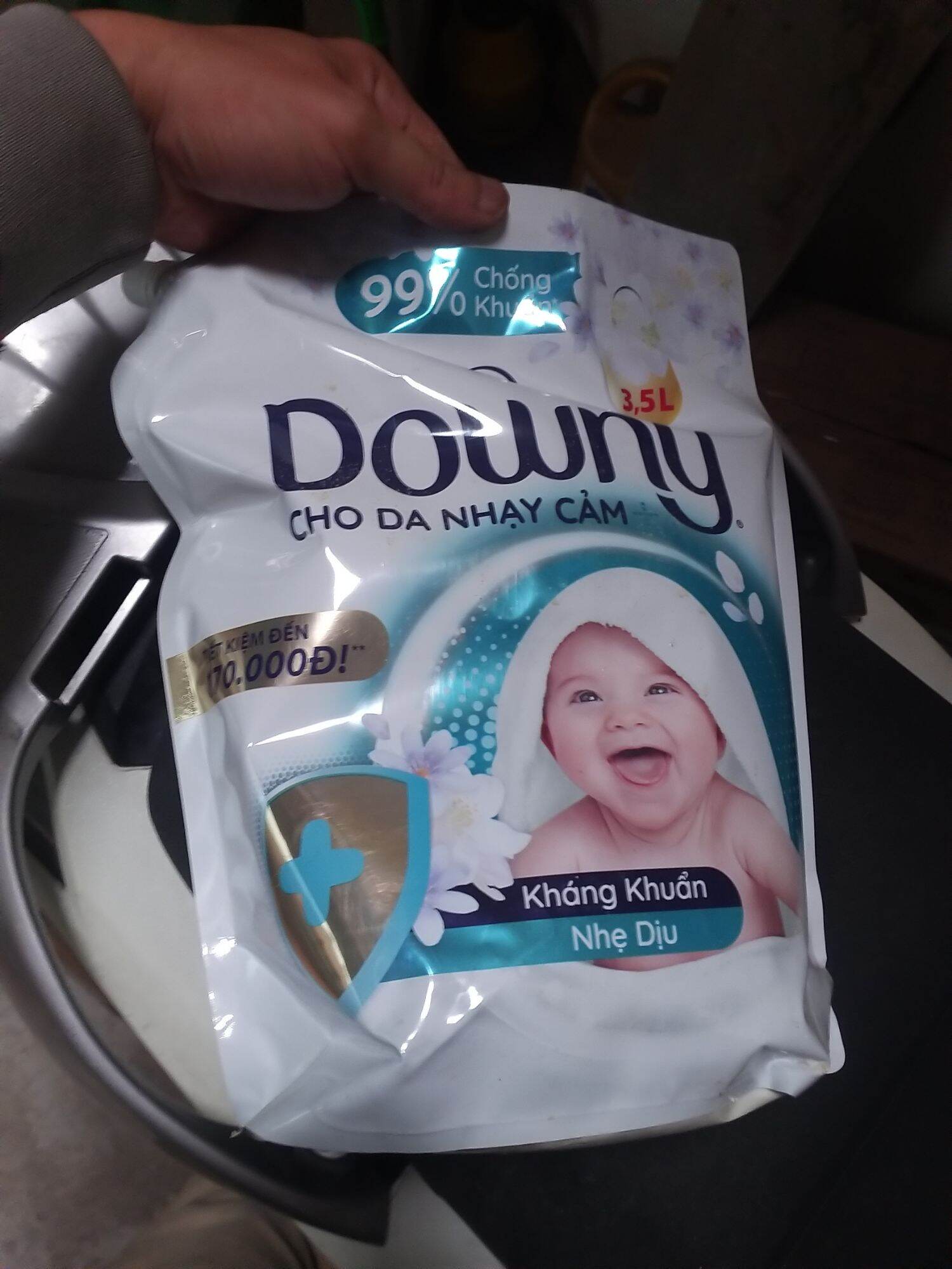 Nước xả vải downy 3,5l