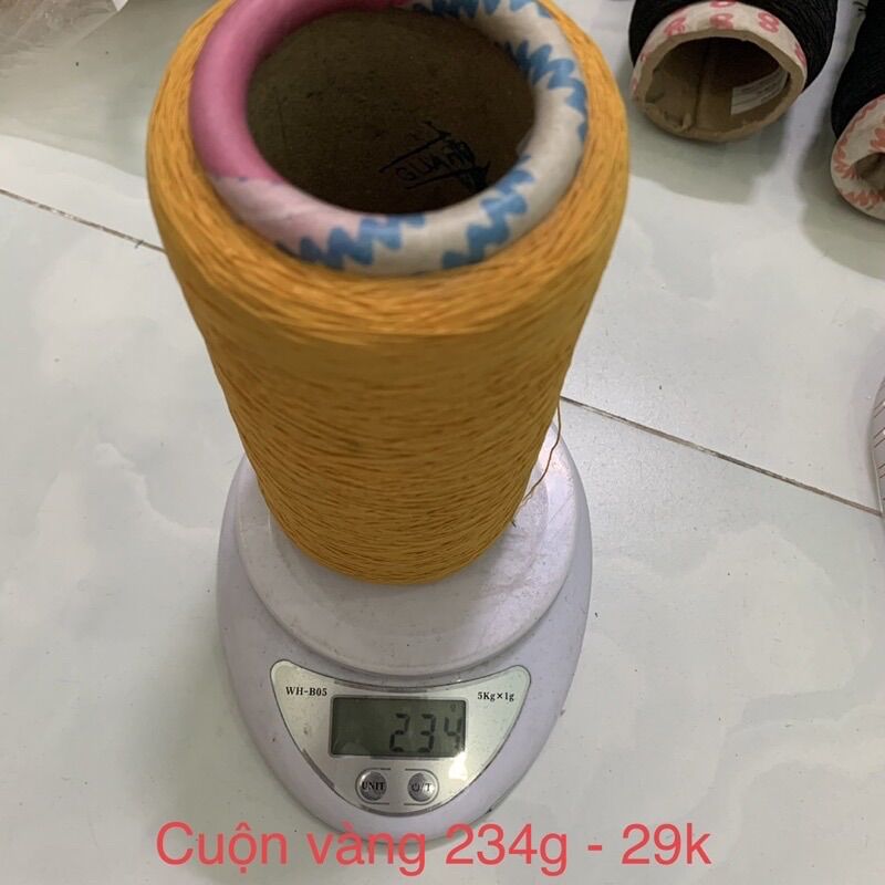 Thun Chỉ Cuộn Lớn Dở Dang Hàng Công Ty 4 Màu
