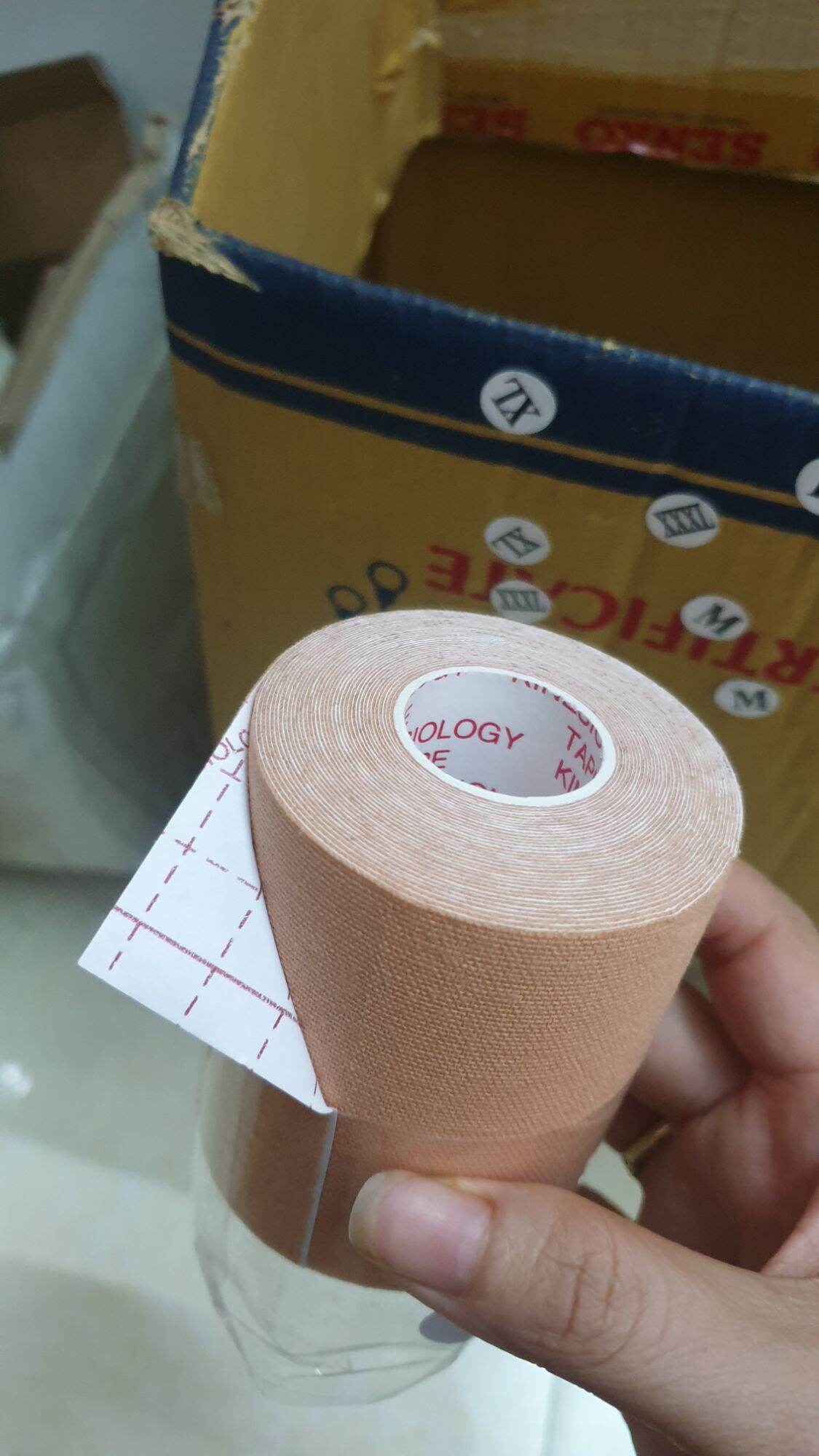 KEO VẢI DÁN NGƯC TOMBOY