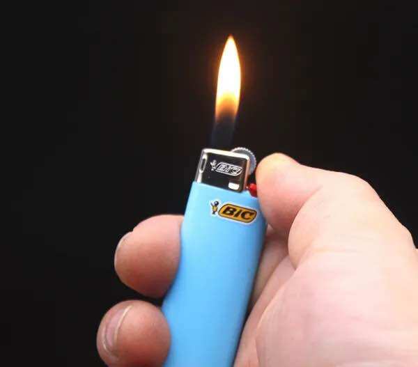   Combo 10 tặng 1  Bật lửa BIC J3 