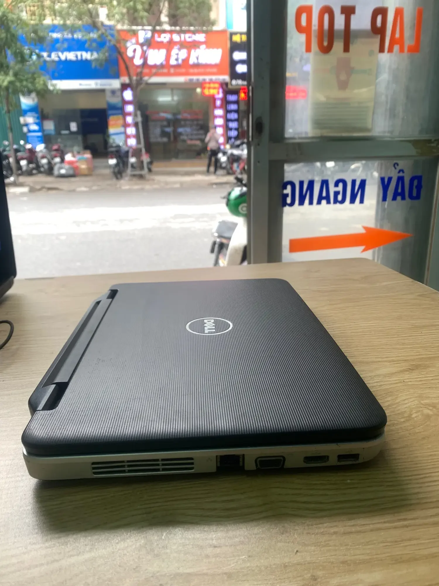 Laptop văn phòng Dell Vostro 2420 core i3-2348M Ram 4gb màn 14 đủ camera , mic