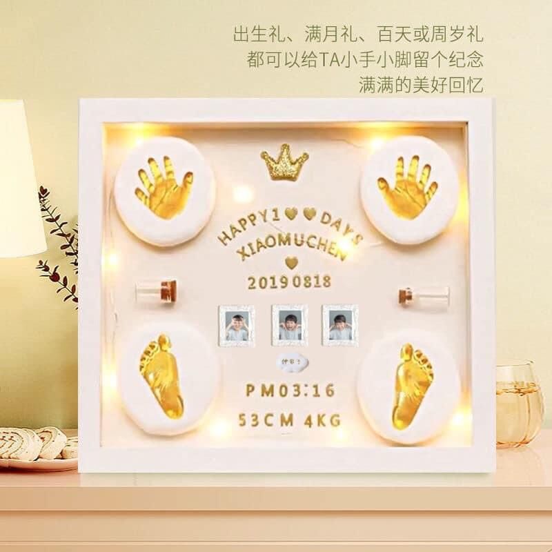 (Inbox gửi ảnh bé) 35x43cm Khung In Dấu Chân Tay Bé