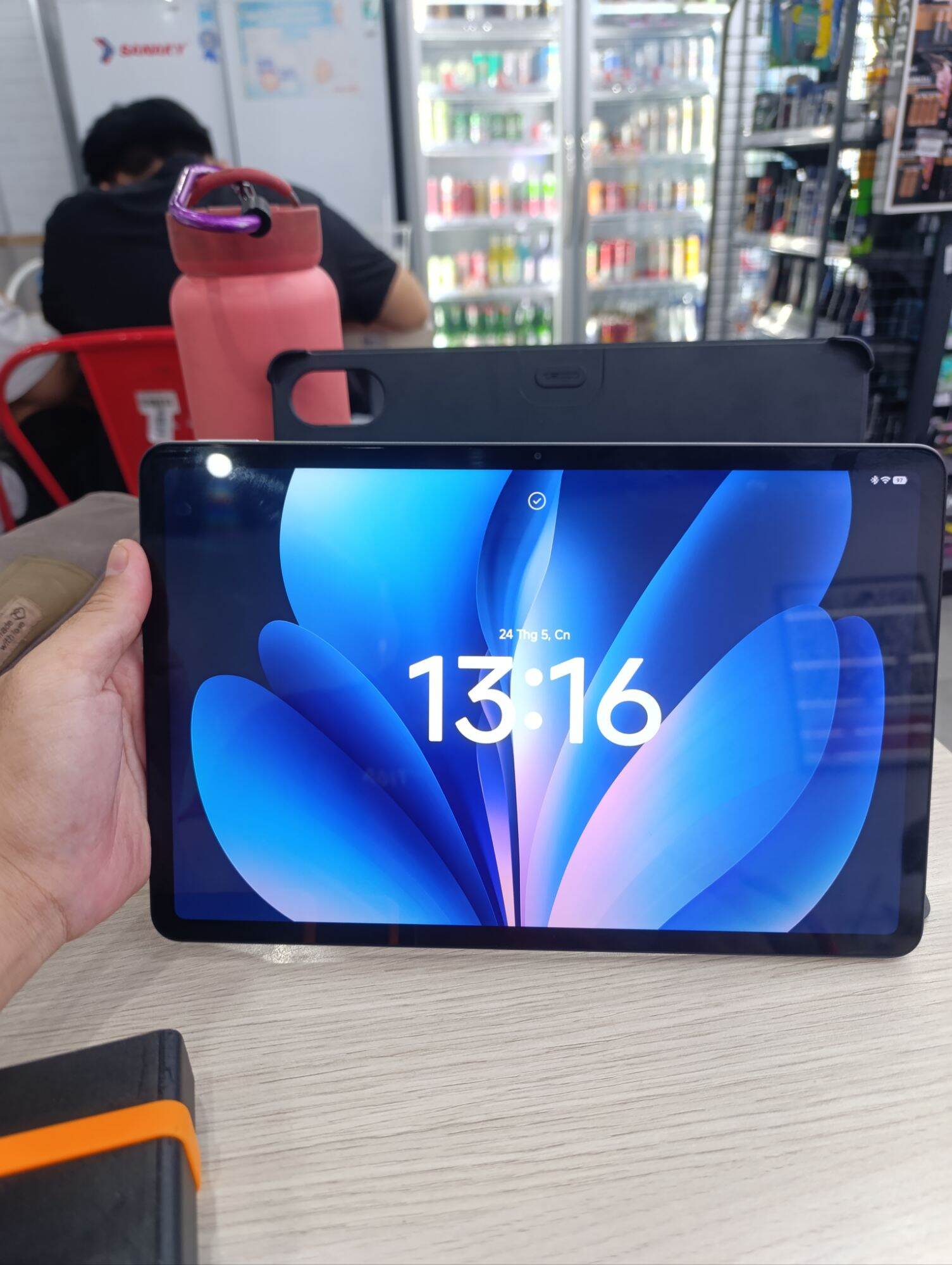 [New] REDMI Pad 2 Pro | Màn hình 2.5K 12,1" sắc nét | Hình ảnh mượt mà với tần số quét lên đến 120Hz | Pin 12.000mAh (typ) cực khủng | Hỗ trợ sạc ngược có dây lên đến 27W | Snapdragon® 7s Gen 4 Mobile Platform
