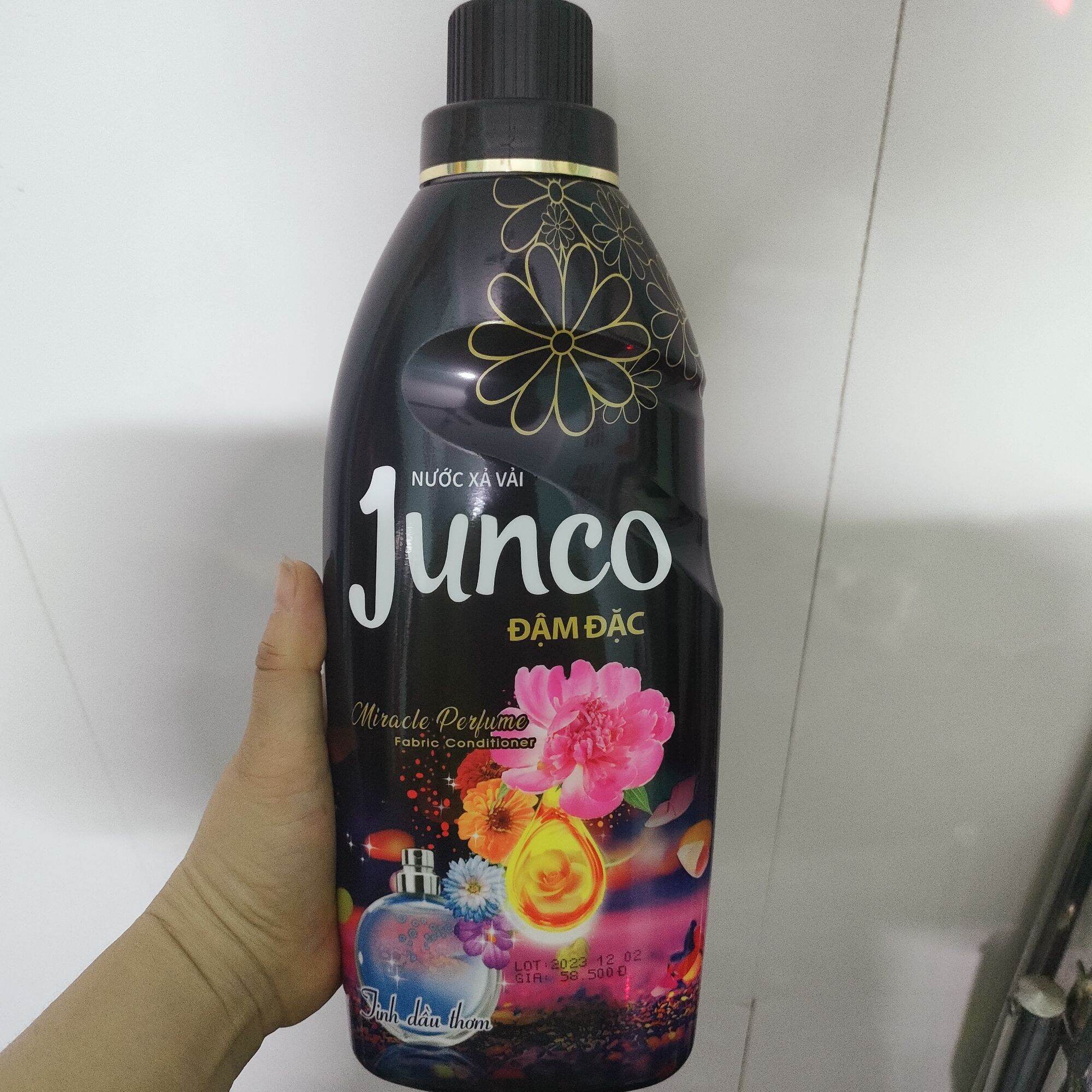 NƯỚC XẢ VẢI JUNCO CHAI 800ml