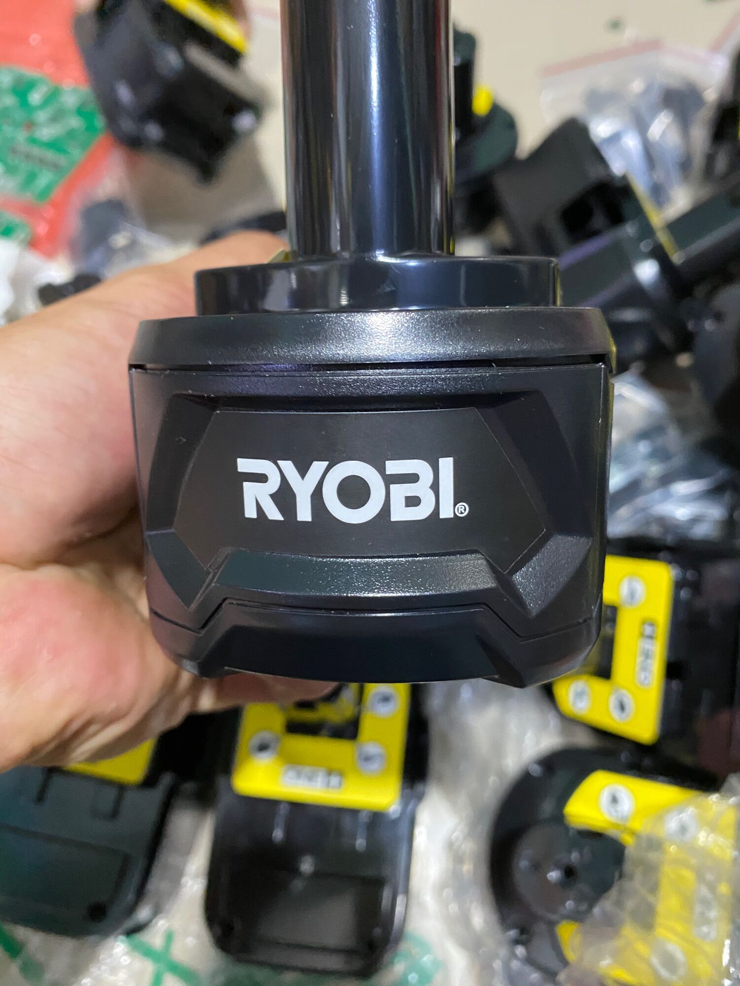 [HCM]Vỏ và mạch pin Ryobi 18v