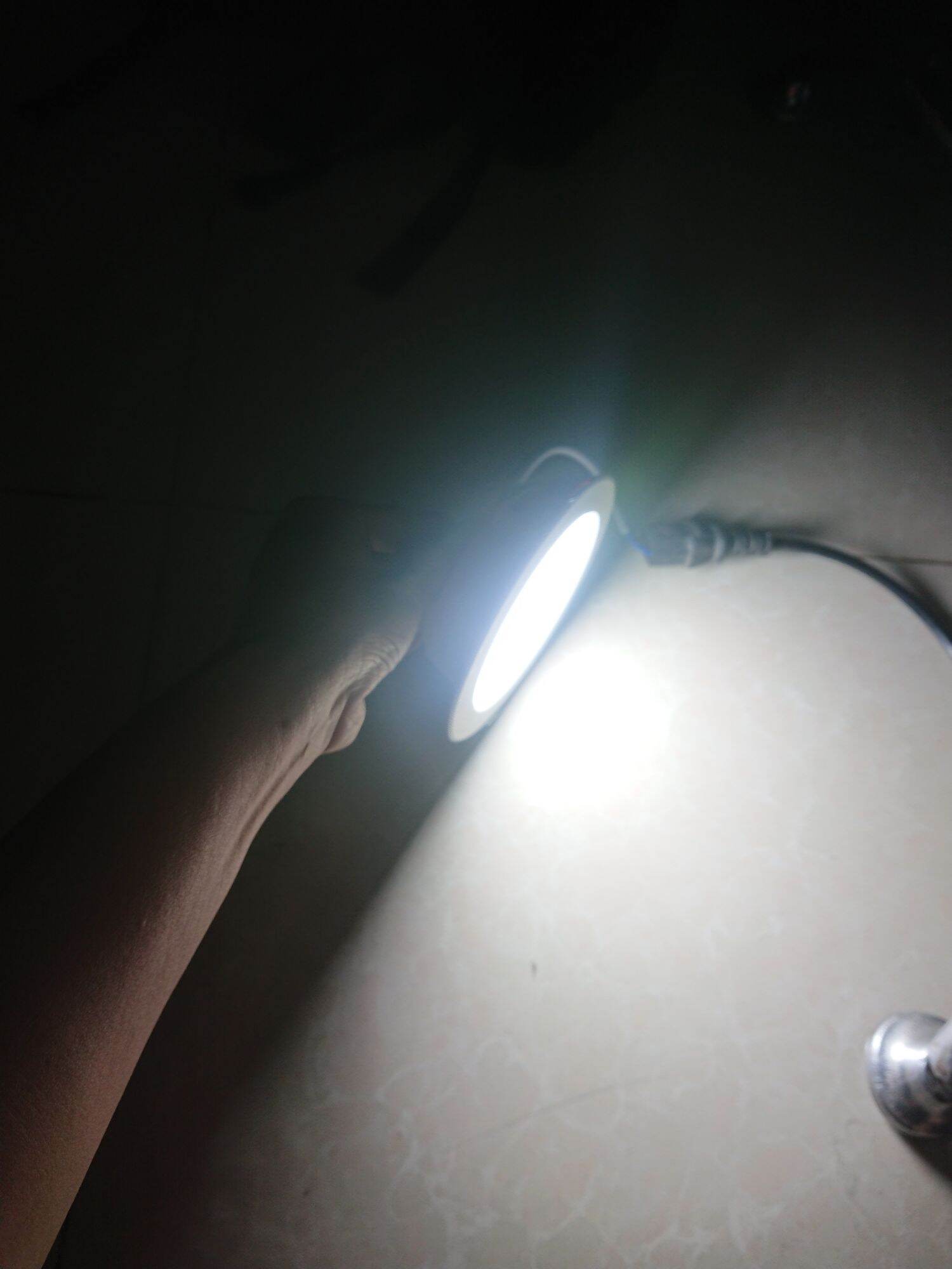 Đèn LED Downlight 9W MPE siêu sáng , siêu bền , siêu tiết kiệm điện