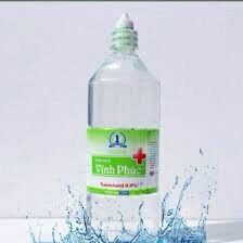 Nước muối sinh lý NaCl 0,9% Vĩnh Phúc chai 1000ml