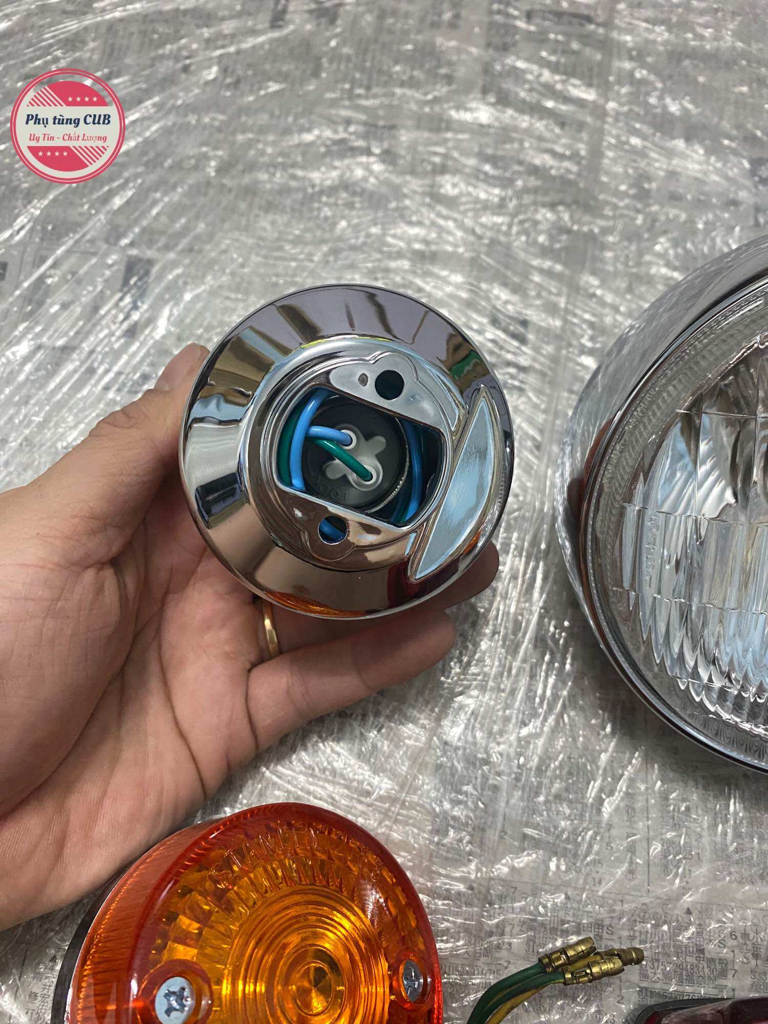 Bộ đèn xe cub 81-86 đế nhựa hàng mới