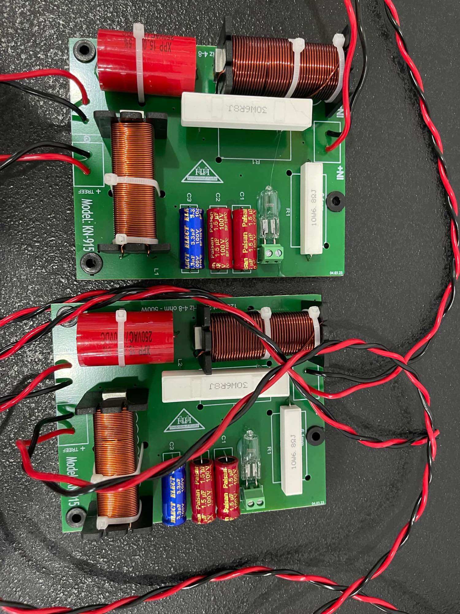 Phân tần loa Karaoke KN 915 NDJ