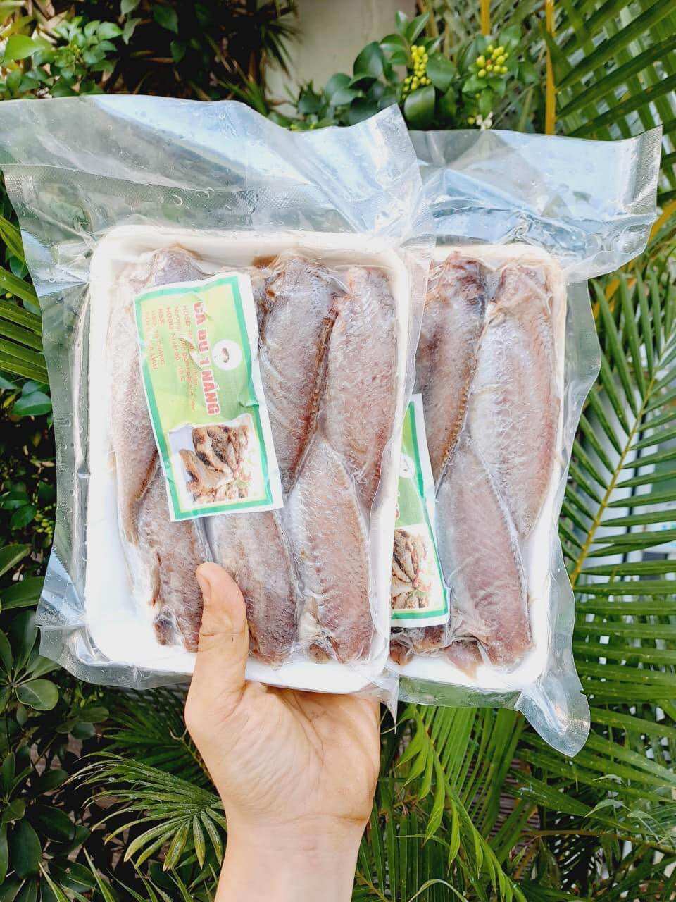 0.5kg Can Gio 1-Sun-Dried Croaker Fish 14-16 Fish/1Kg (Express Delivery Within 2 Hours in Hcmc)