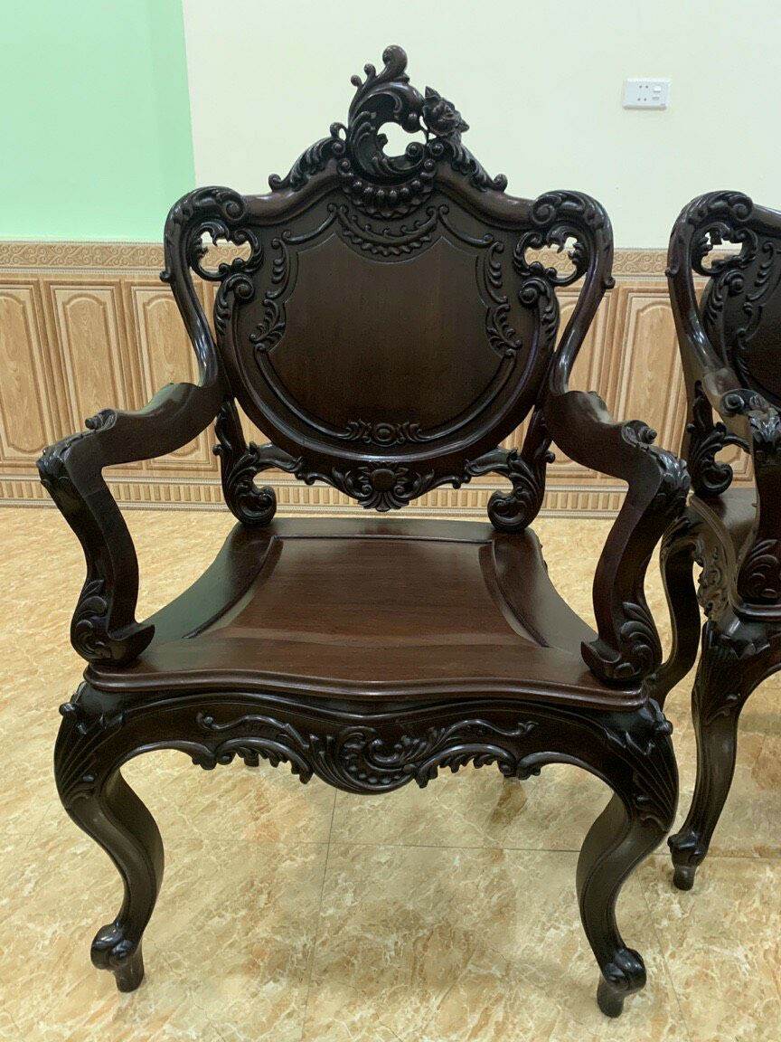 Bộ louis 9 món gỗ gụ
Hàng đục tay siêu nét ạ