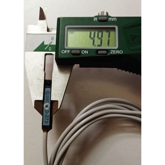 cảm biến xilanh D-Z73 SMC