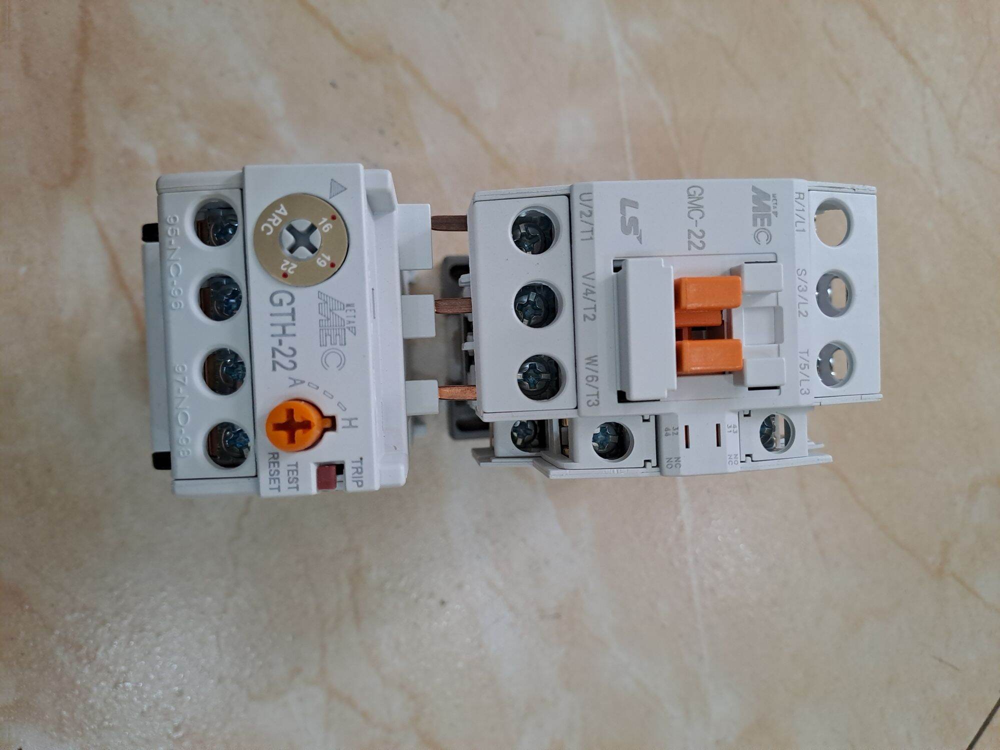 Khởi động từ và rơle nhiệt 22A- 1bo