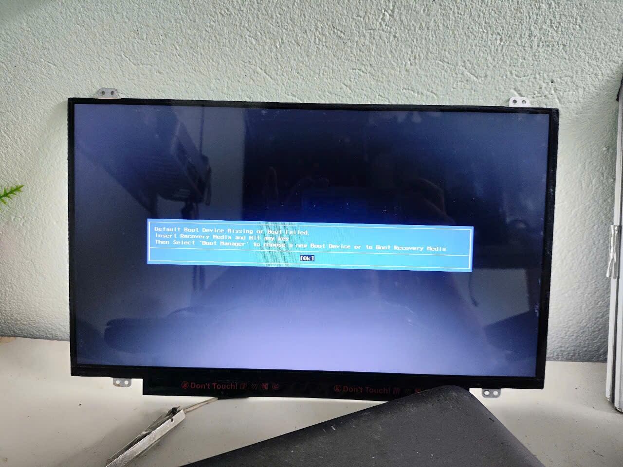Màn led mỏng 11.6 inch 40 pin Giá 249,999 Đồng*Miễn phí vận chuyển