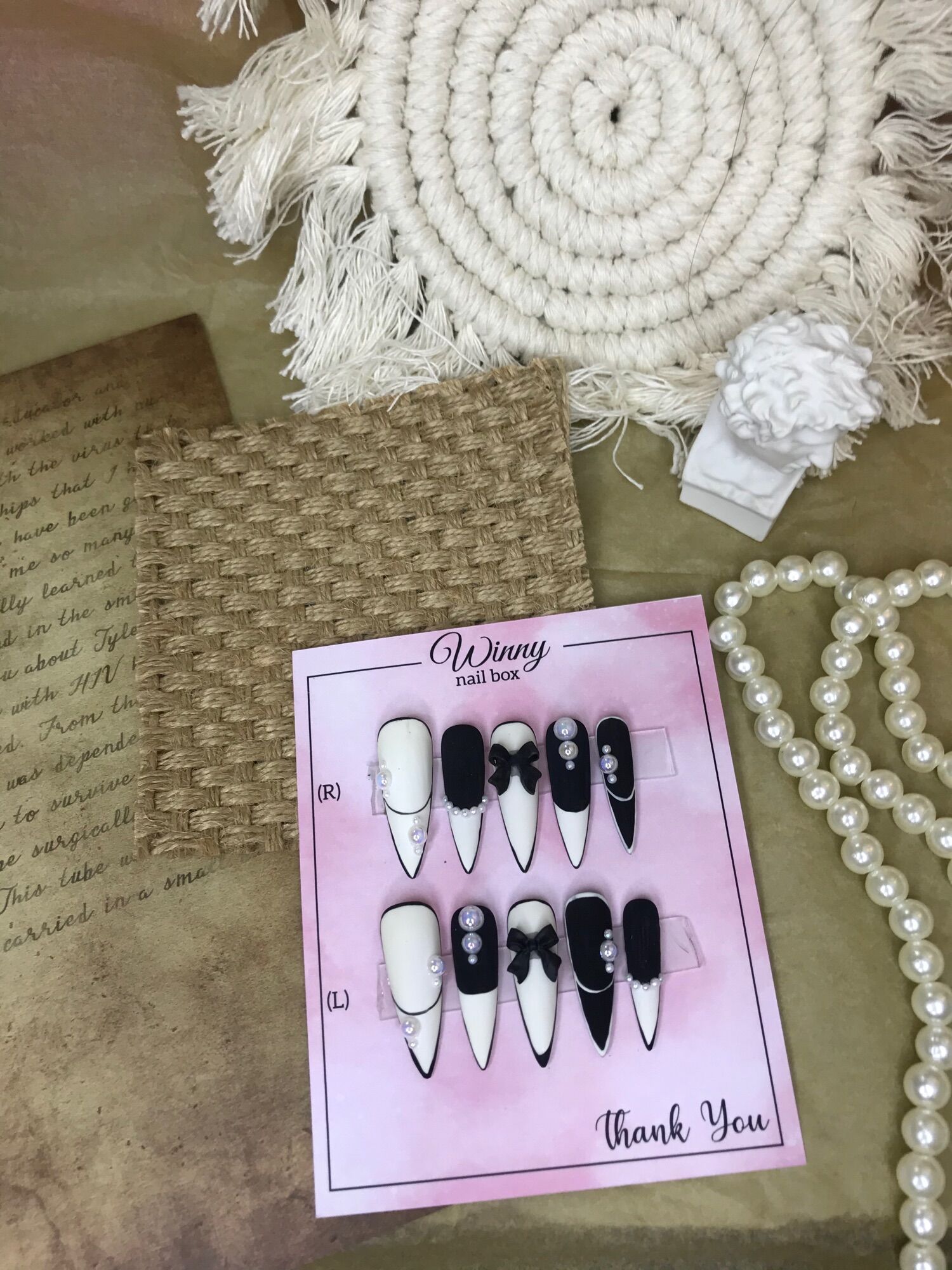 Nailbox móng up móng giả trắng đen nhám ngọc
