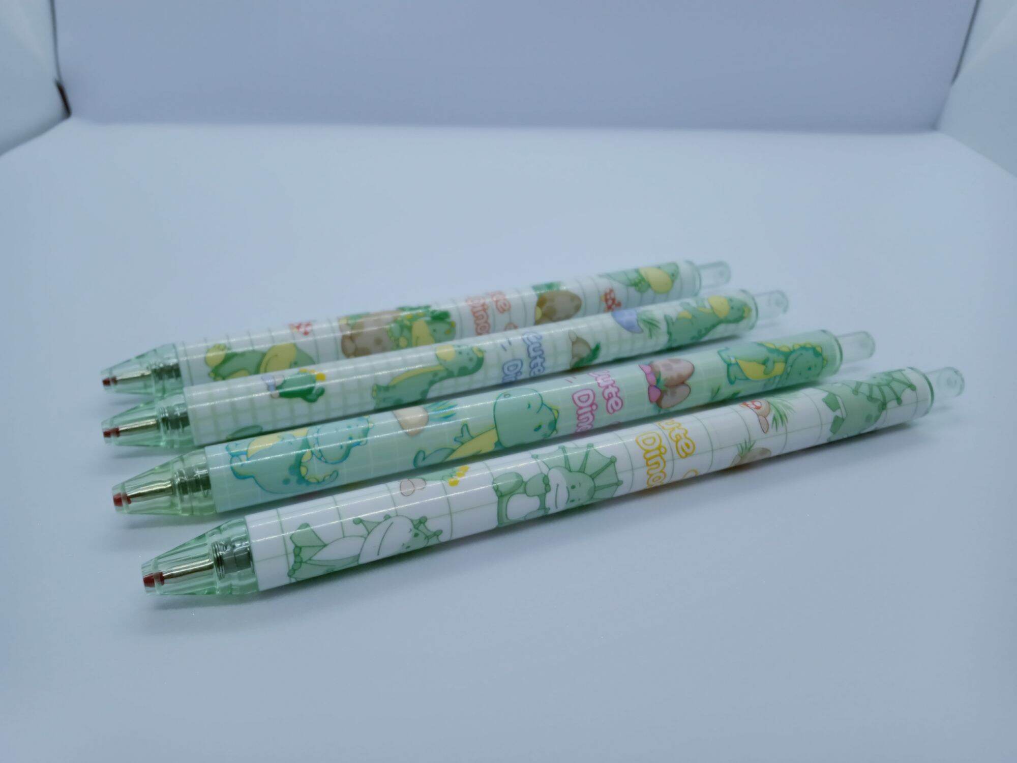 Bút bi cute mực đen