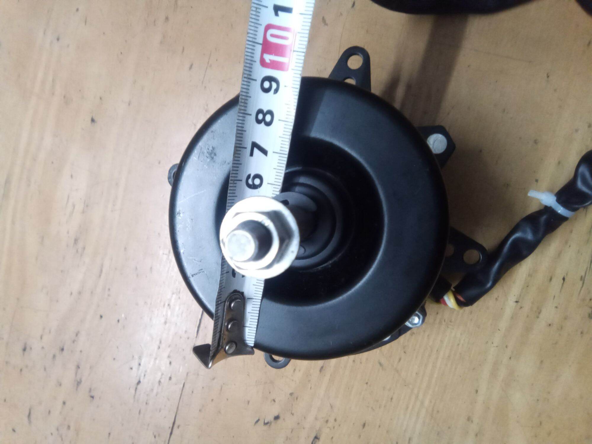 Mô tơ quạt hơi nước công suất 60w.