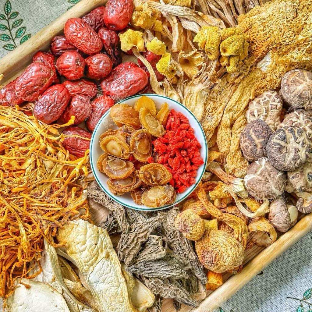 Canh nấm dưỡng sinh lẩu nấm