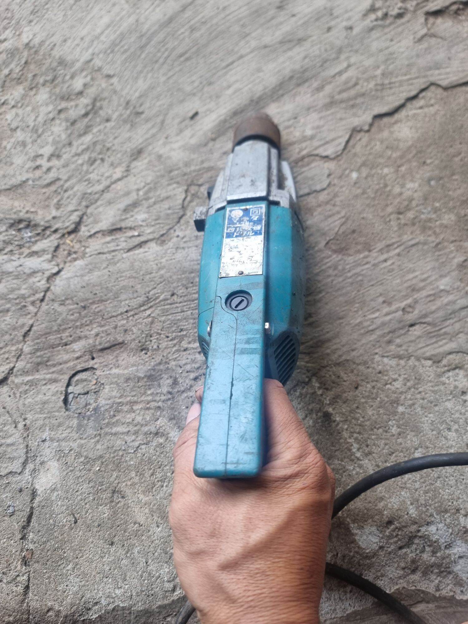 máy khoan 13ly hàng bãi nhật sử dụng điện 100v