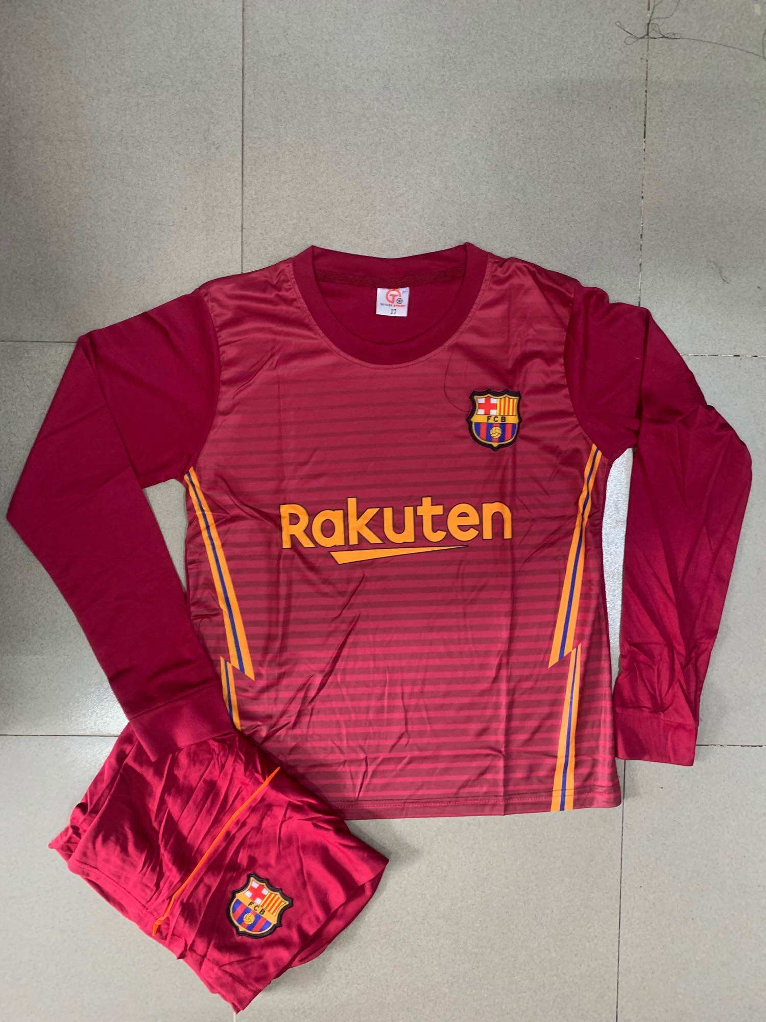 Đồ đá banh tay dài FCB size 11-15