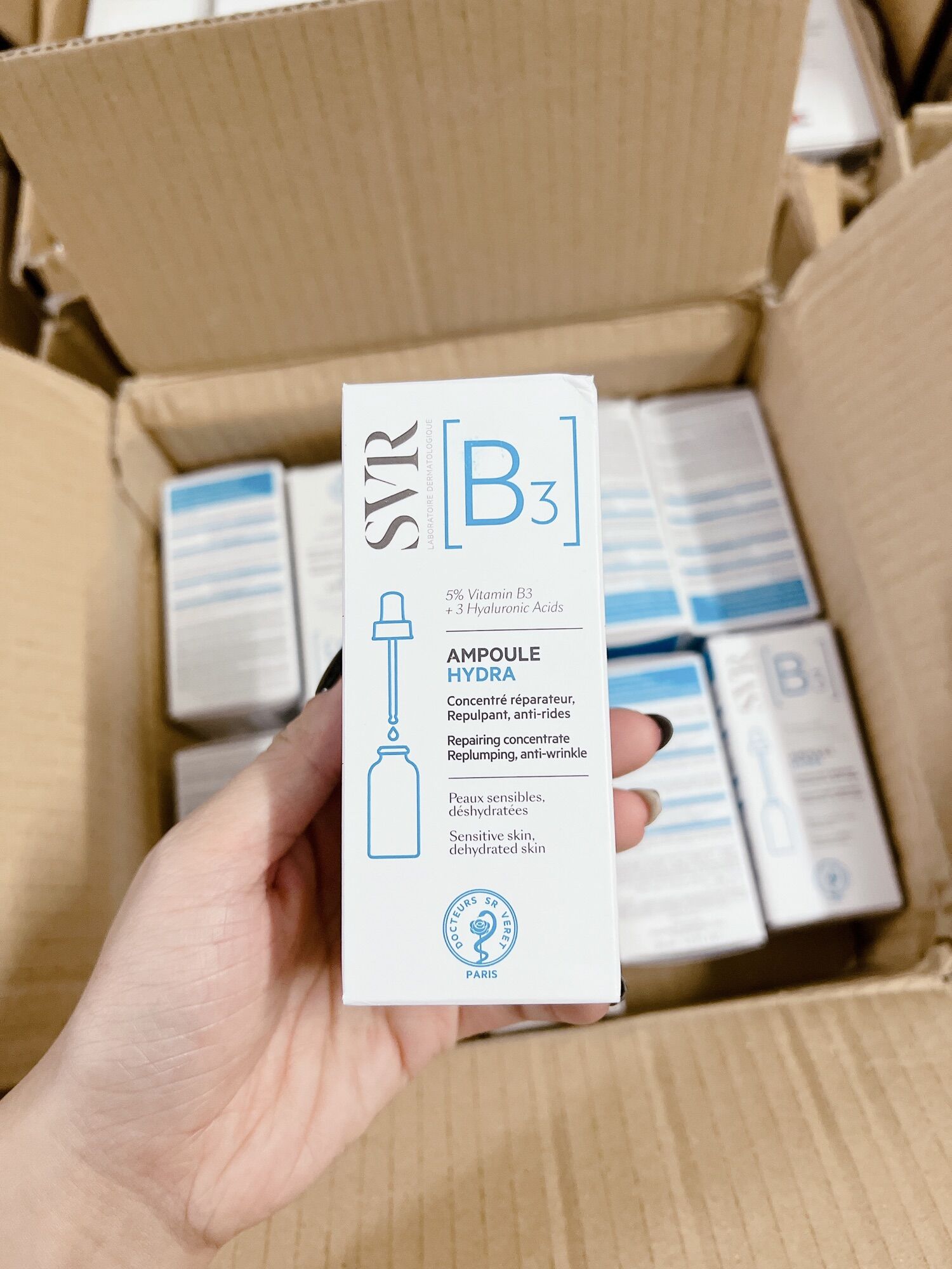 Serum cấp nước, phục hồi da SVR B3 Ampoule Hydra 30ml