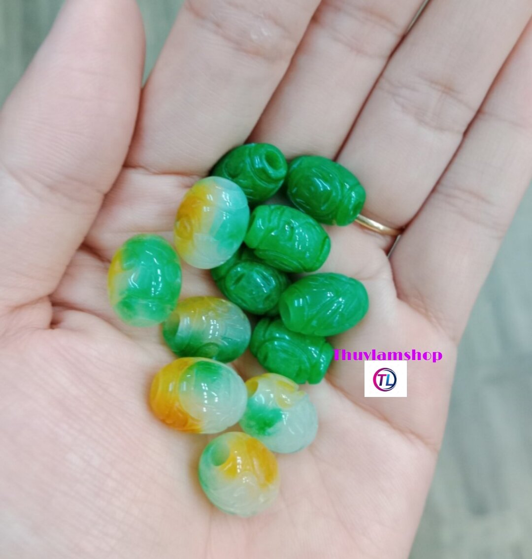 Lu thống đá ngọc cẩm thạch thiên nhiên loang 3 màu chạm hoa văn đầu xuôi đuôi lọt trợ công danh