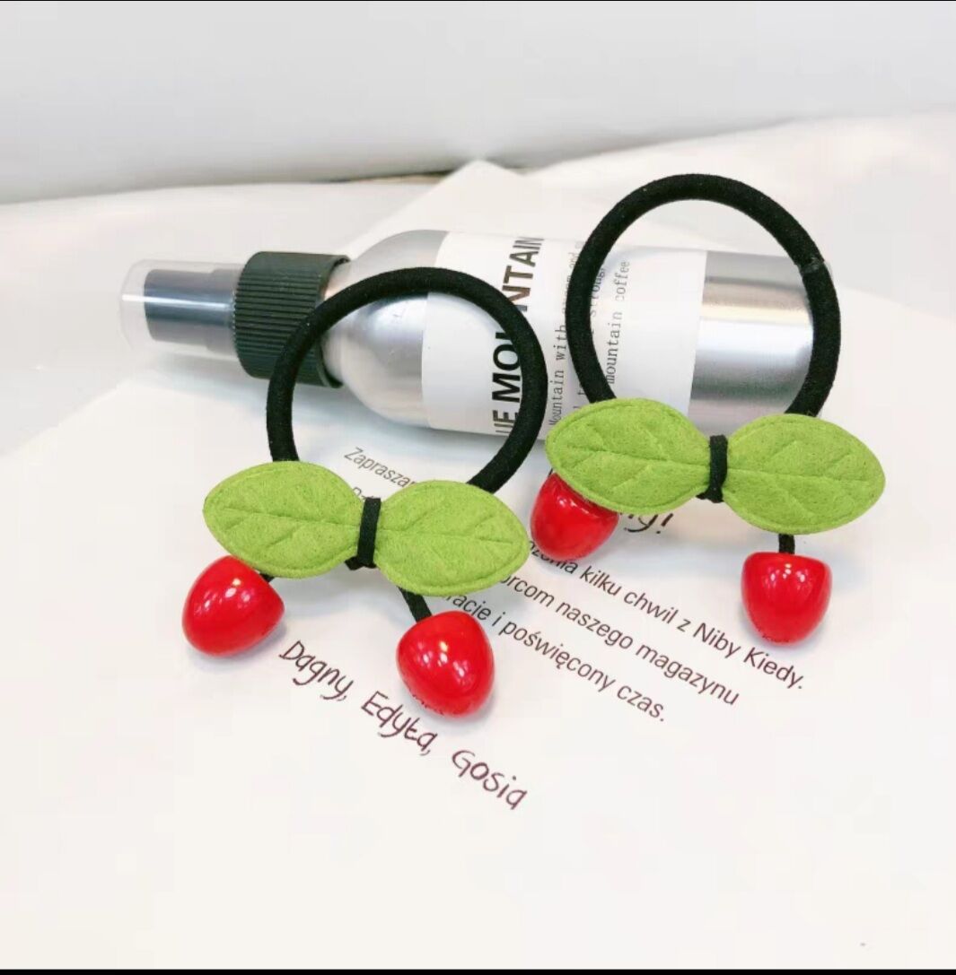 Dây cột tóc quả cherry  lá xanh xinh xắn