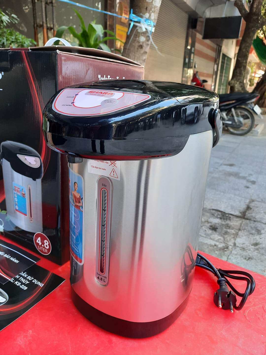 bình thủy điện,PHÍCH ĐIỆN TỰ ĐỘNG SHARP thái lan 4.8 LÍT.