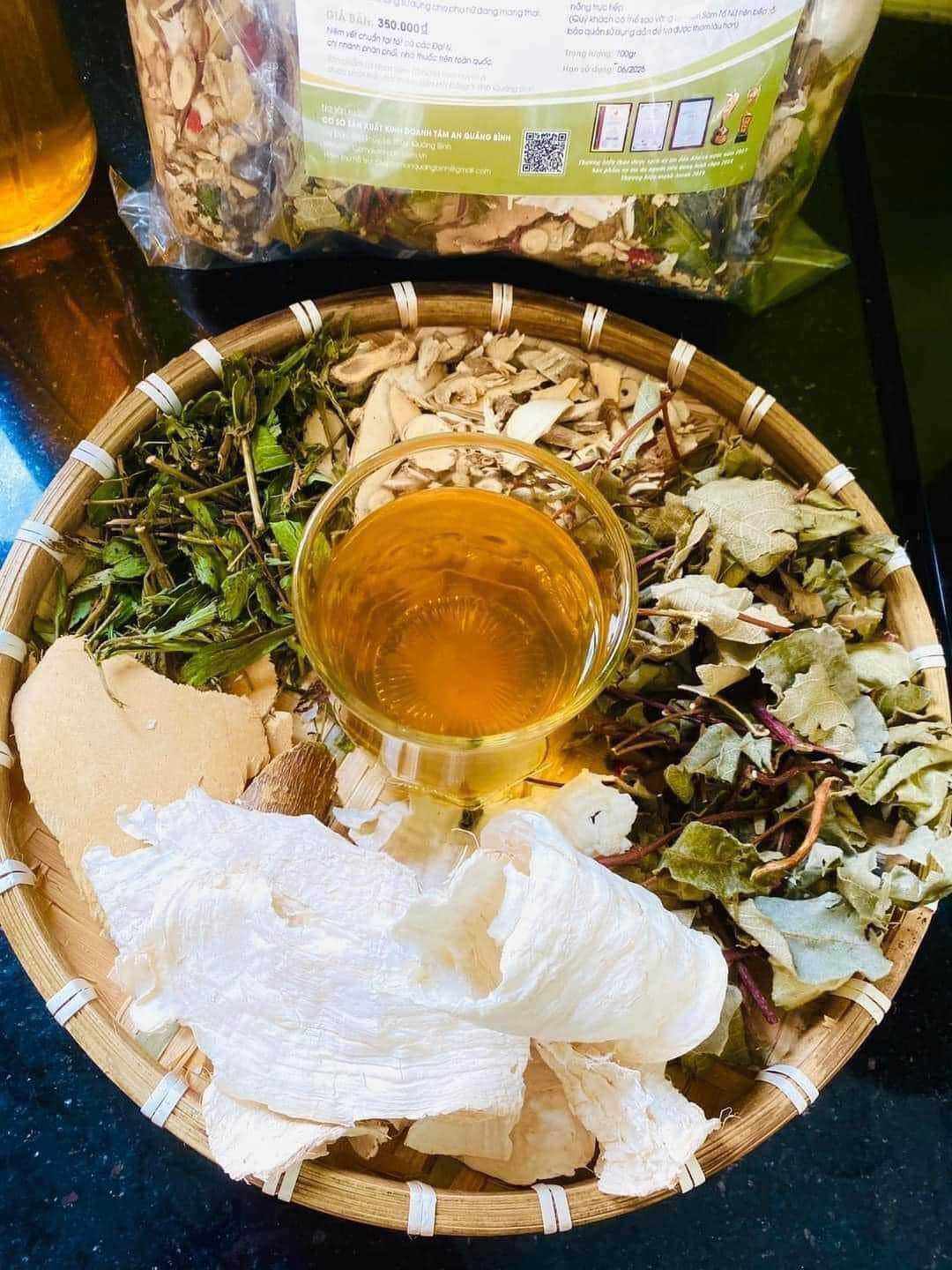 Trà Sâm Tố Nữ khô (Gồm củ sâm tố nữ, nam dương sâm, diệp hà thủ ô, cúc mật)