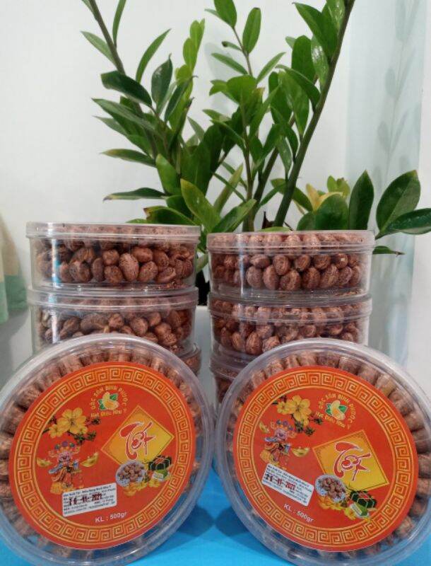 Hạt Điều rang muối Bình Phước hộp xếp hoa